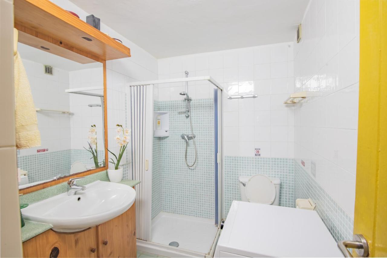 Central Villa Flatlet With Pool - Free Parking And Wifi Lija Zewnętrze zdjęcie