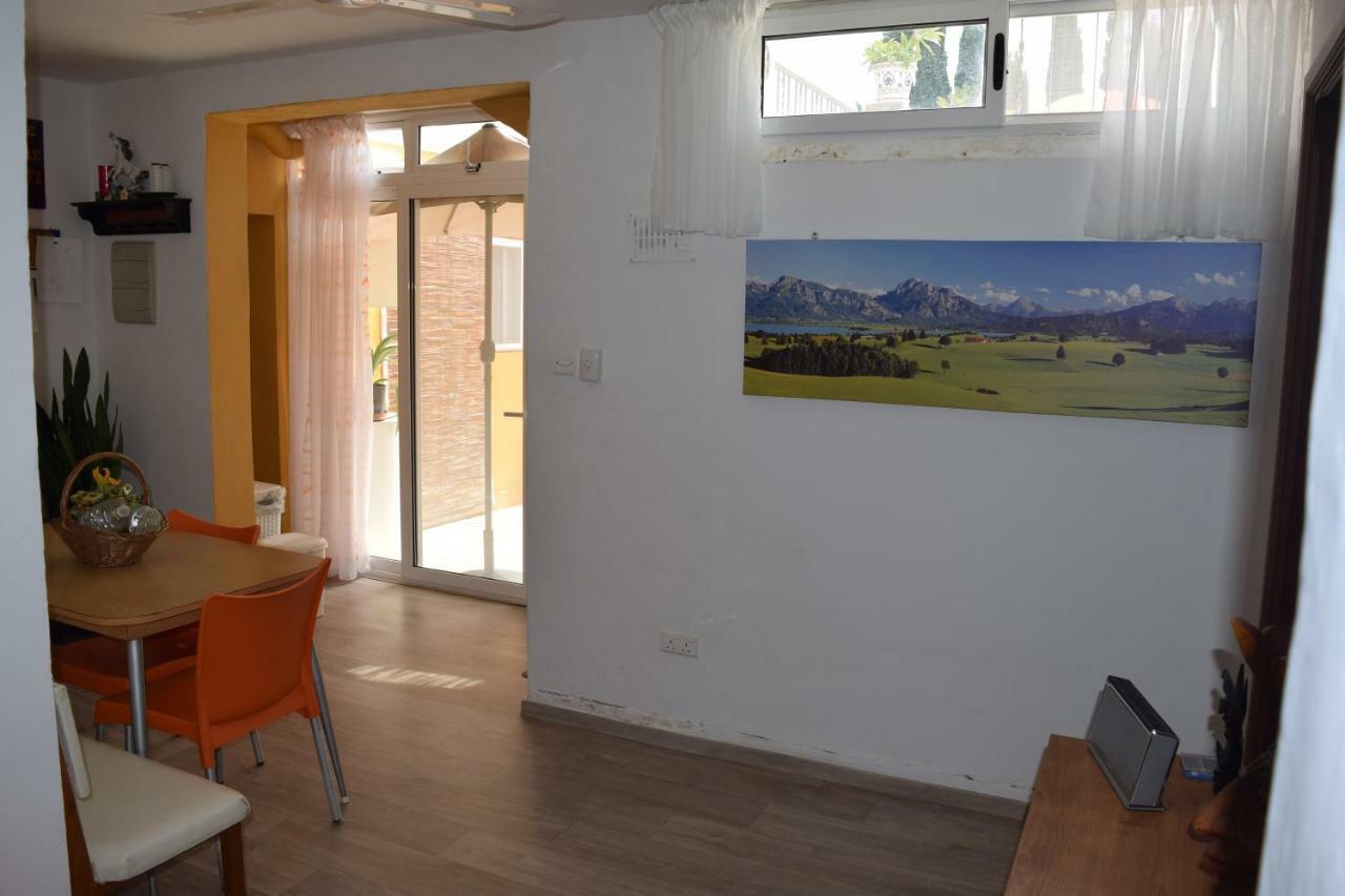 Central Villa Flatlet With Pool - Free Parking And Wifi Lija Zewnętrze zdjęcie